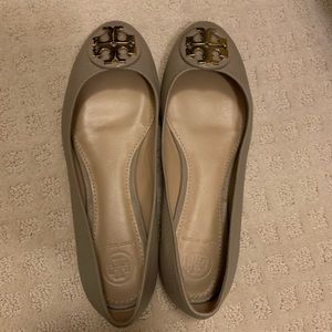 Tory Burch gray flats